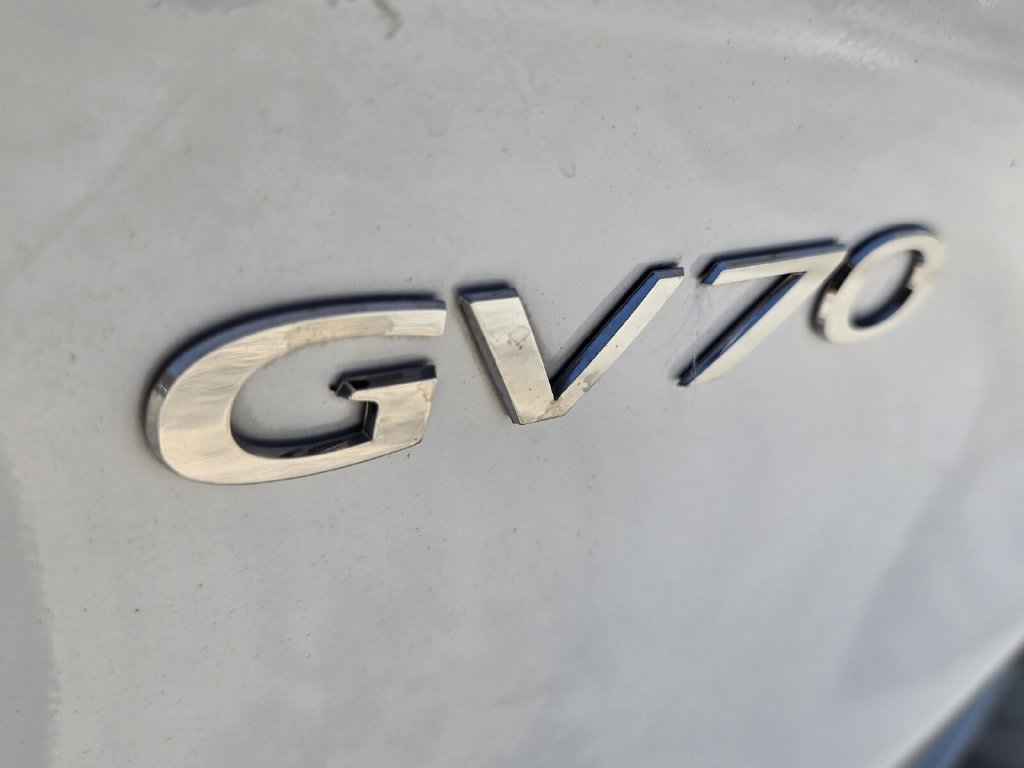 Used 2022 Genesis GV70 3.5T Sport w/ Sport Advanced Package AWD/4WD image 14