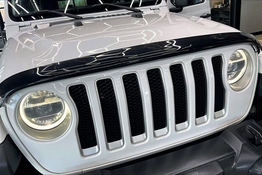 Used 2019 Jeep Wrangler Unlimited Sahara w/ Uconnect 4C Nav & Sound Group AWD/4WD image 31