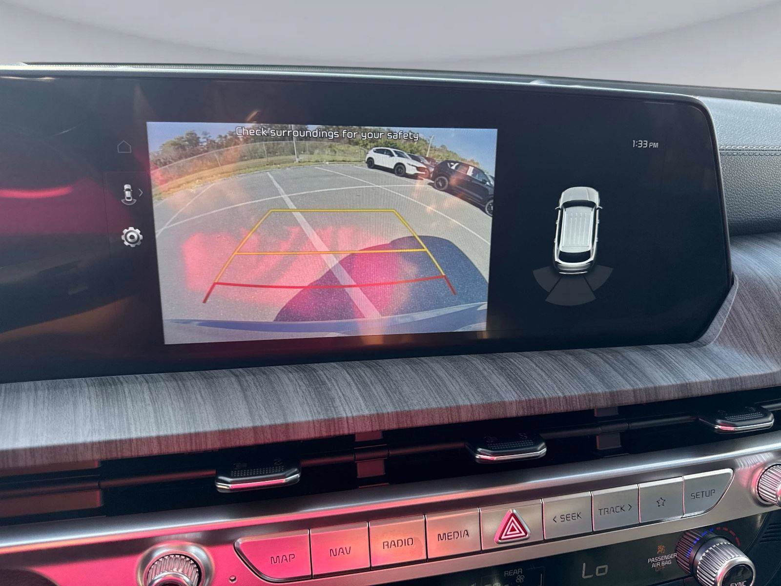 Used 2024 Kia Telluride EX w/ EX Captain's Chair Package image 31