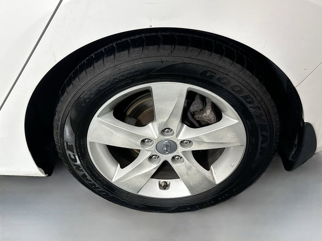 Used 2012 Hyundai Elantra GLS w/ Preferred Pkg 3 image 27