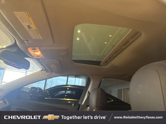 Used 2015 Chevrolet SS image 18