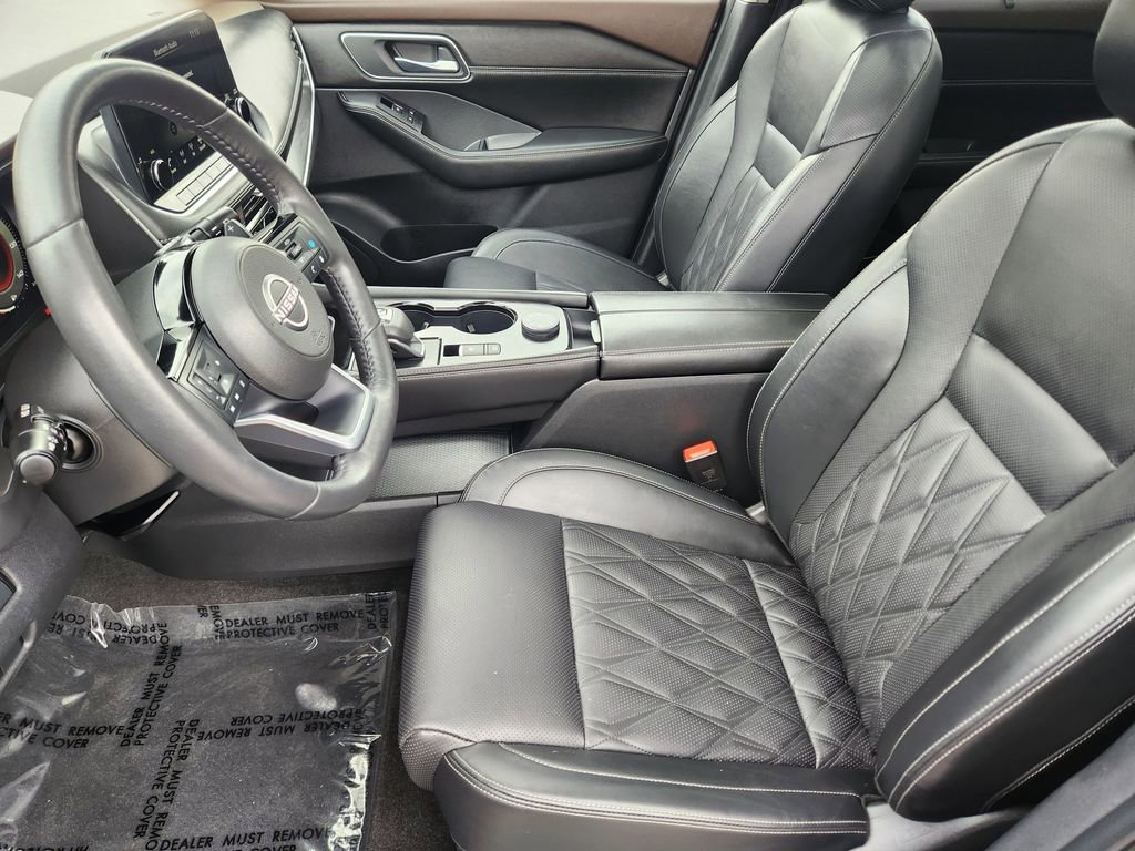 Used 2022 Nissan Rogue Platinum w/ Head-Up Display Package image 7