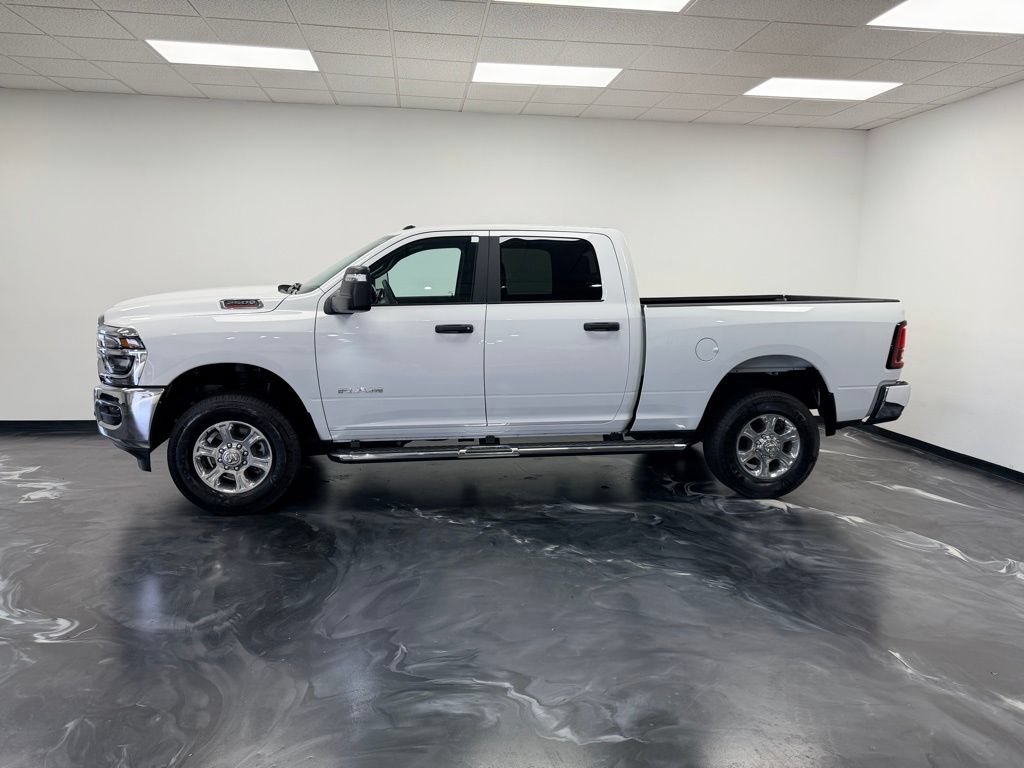 Used 2025 RAM 2500 Big Horn AWD/4WD image 3