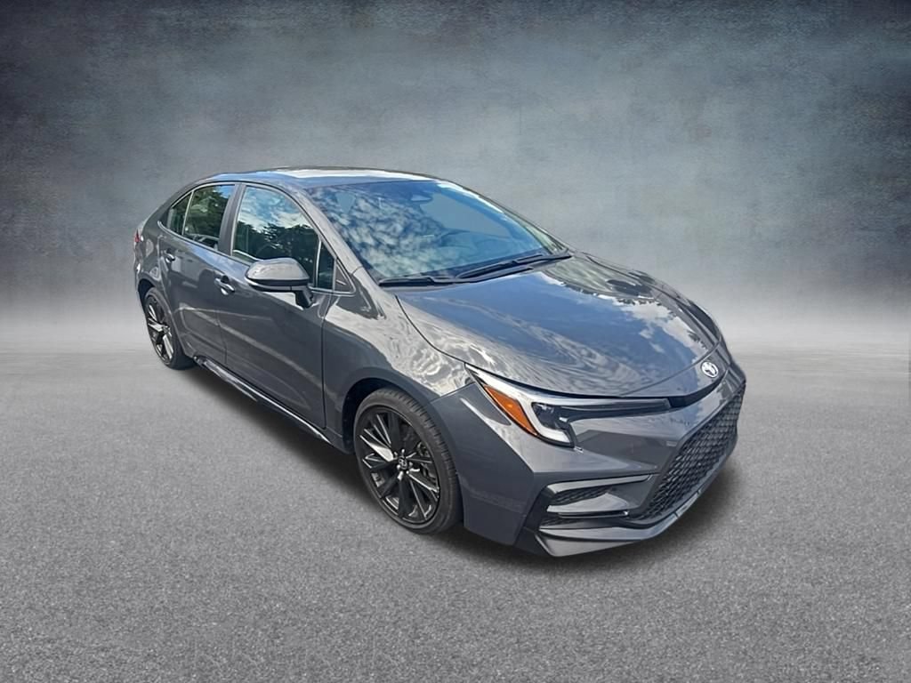 Used 2025 Toyota Corolla SE FWD image 2