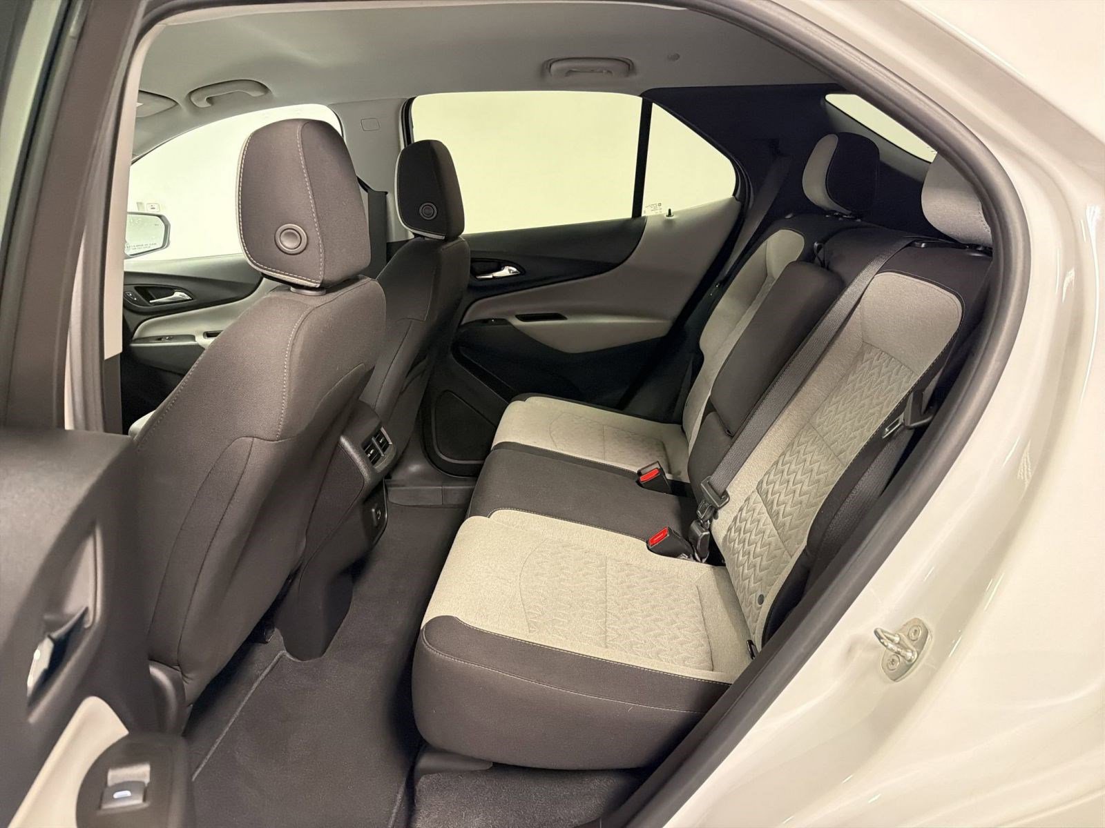 Used 2022 Chevrolet Equinox LT FWD image 15