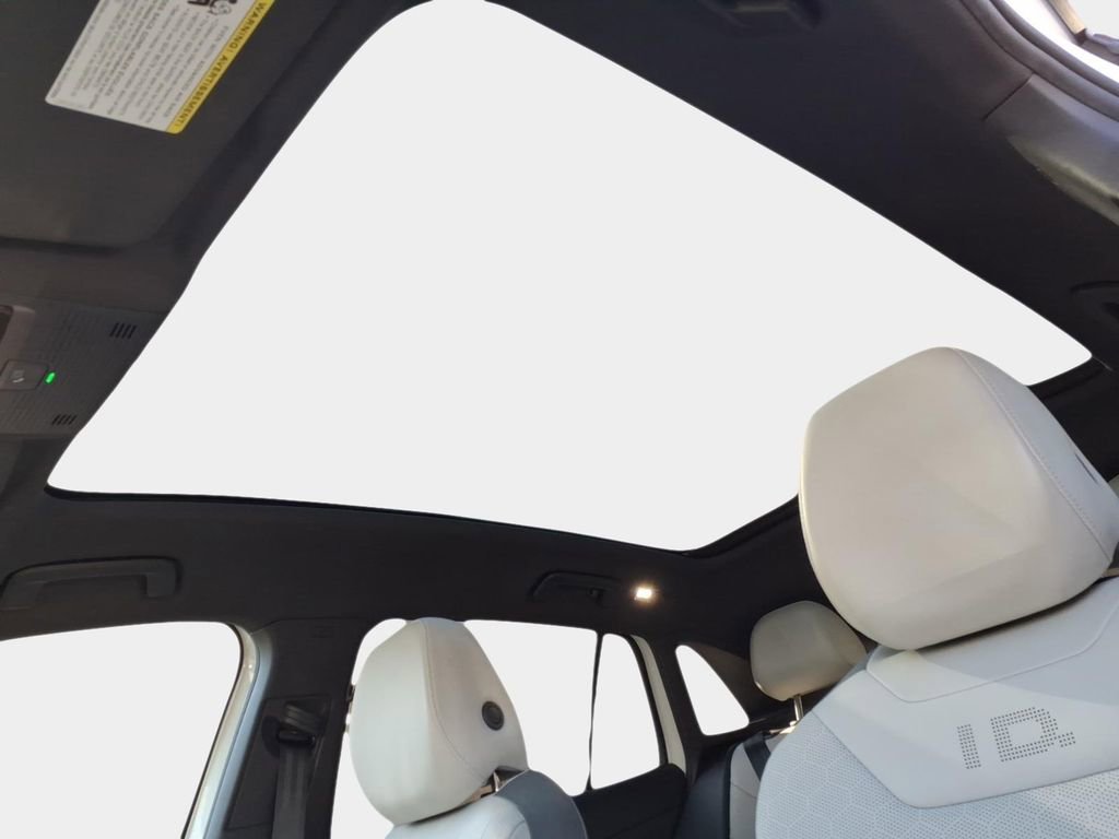 Used 2021 Volkswagen ID.4 Pro S image 24