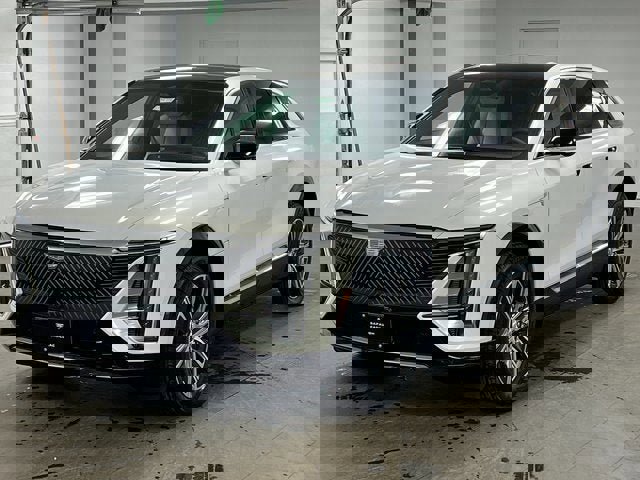 New 2025 Cadillac Lyriq Luxury