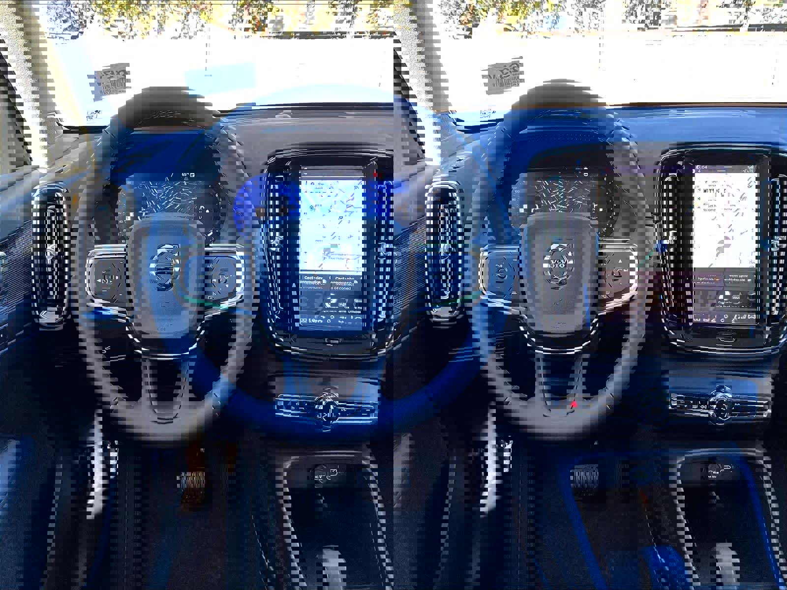 New 2026 Volvo XC40 B5 Core w/ Climate Package image 15