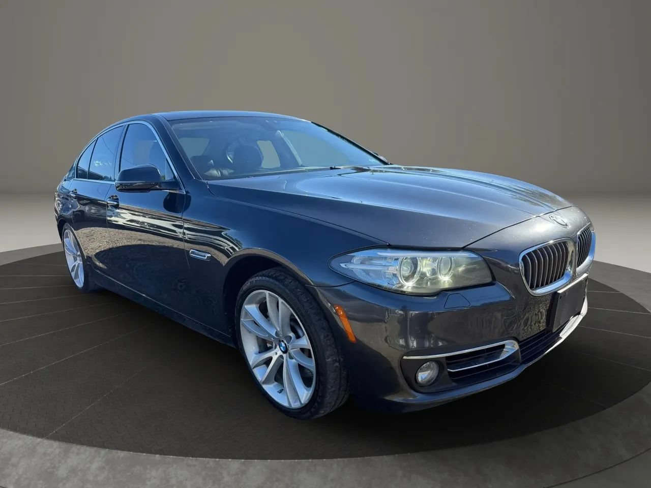Used 2016 BMW 535i xDrive Sedan AWD/4WD image 3