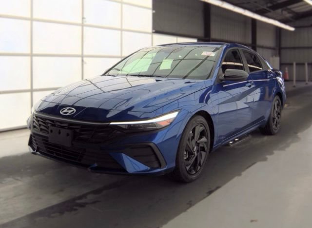 Used 2026 Hyundai Elantra Sport FWD image 1