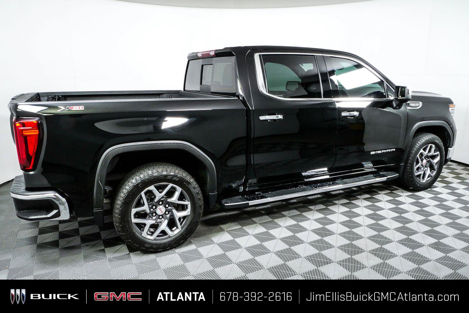 Certified 2024 GMC Sierra 1500 SLT w/ SLT Premium Plus Package AWD/4WD image 2