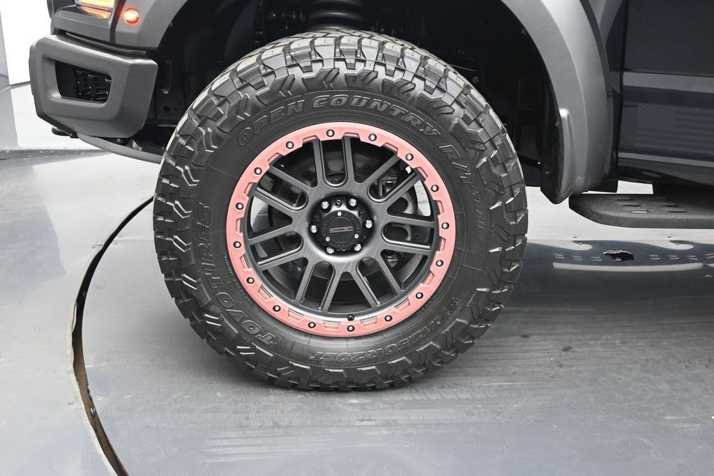 Used 2019 Ford F150 Raptor w/ Equipment Group 802A Luxury AWD/4WD image 24