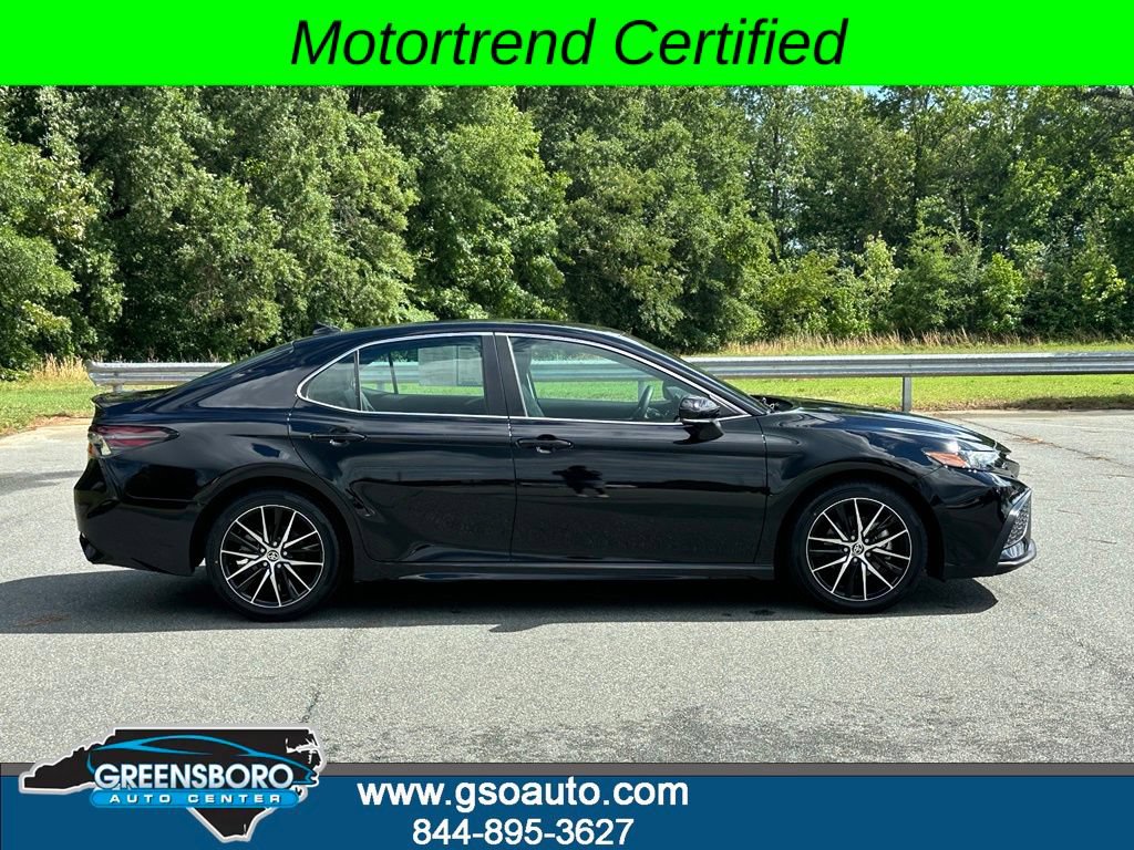 Used 2024 Toyota Camry SE FWD image 9