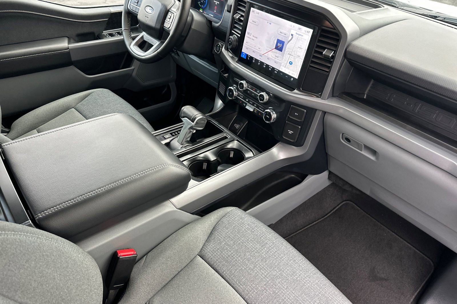 New 2025 Ford F150 Lightning XLT image 15