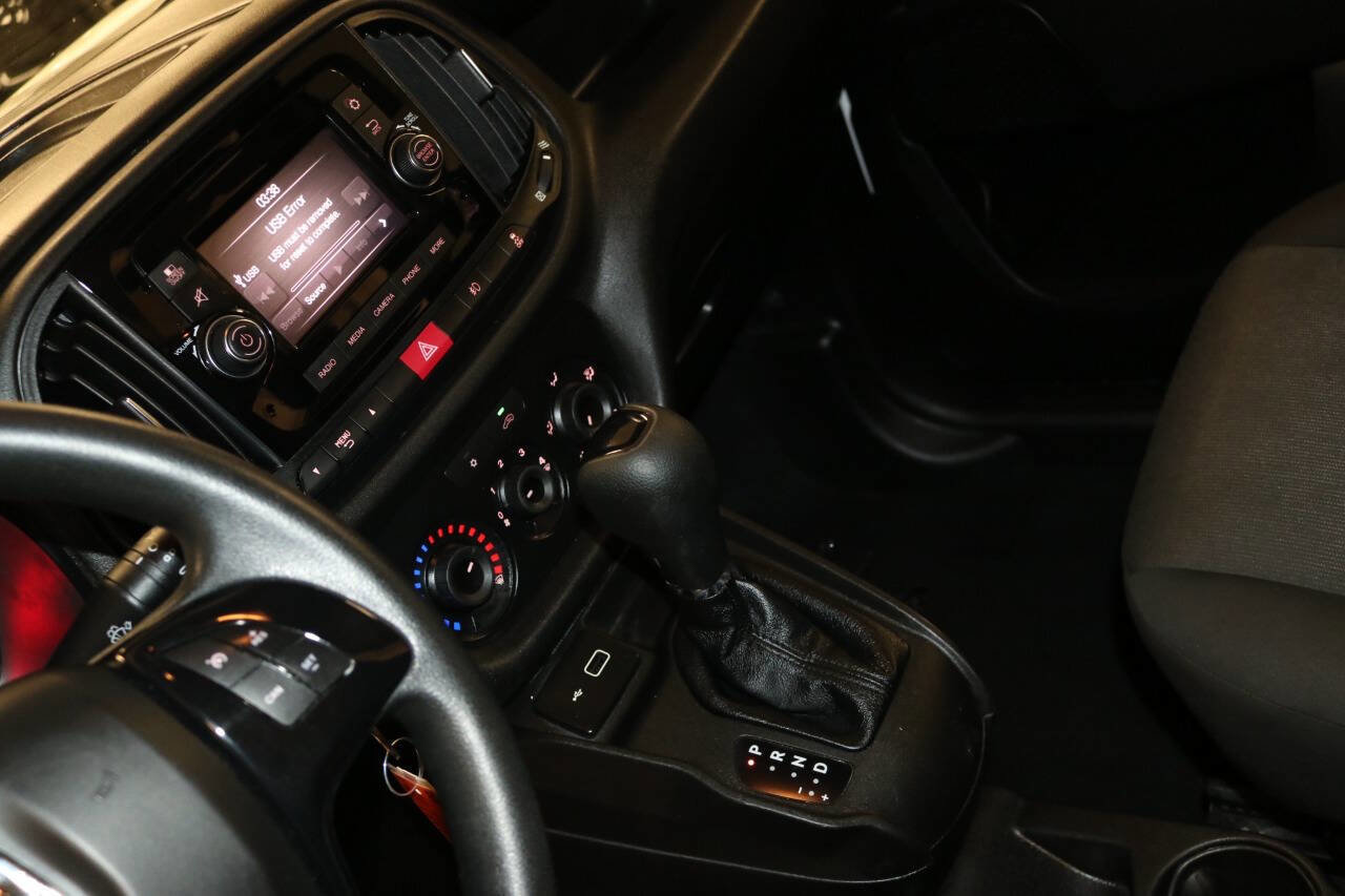 Used 2022 RAM ProMaster City Wagon w/ Lights & Wheels Group image 40