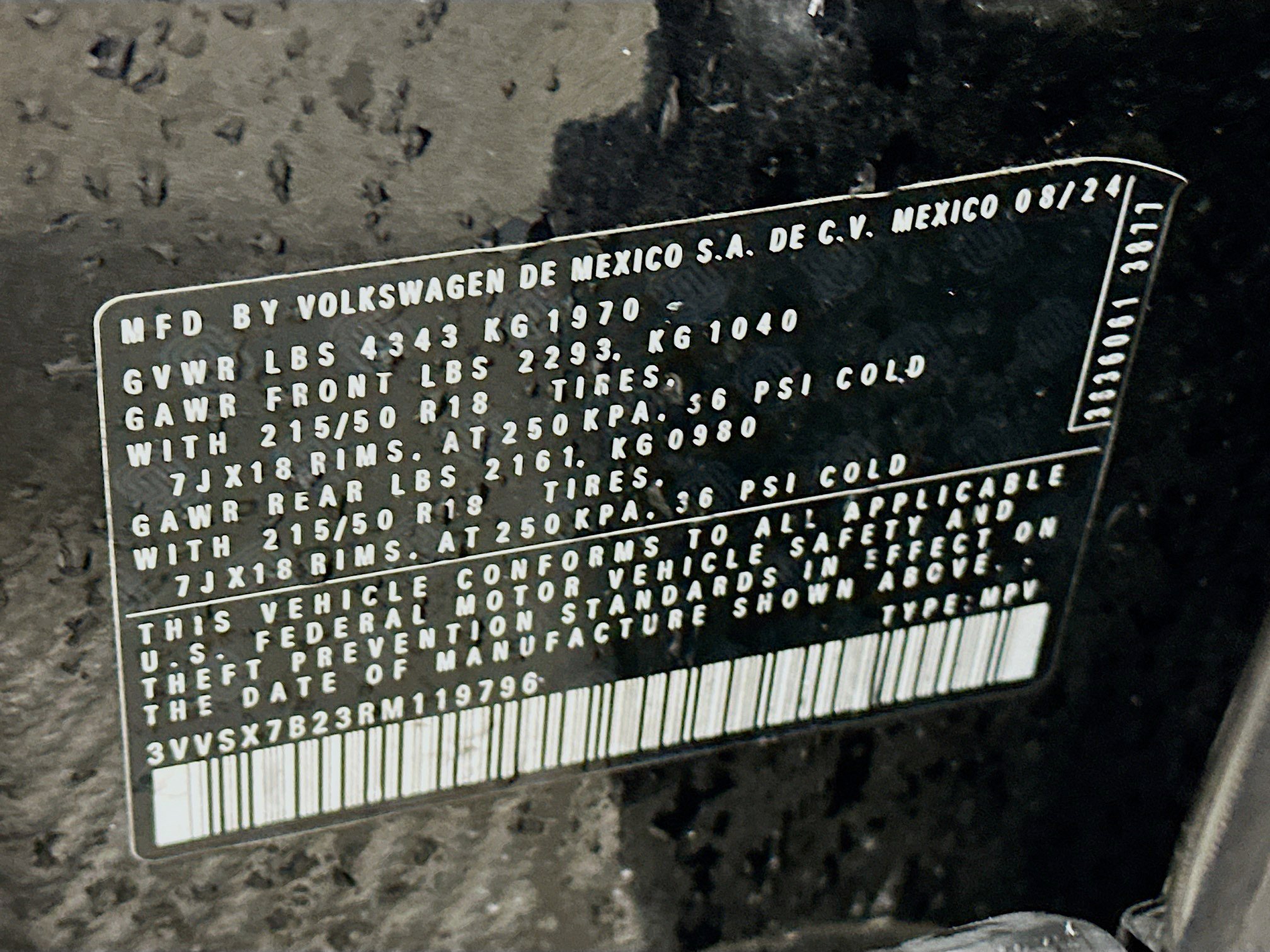 Used 2024 Volkswagen Taos SE image 12