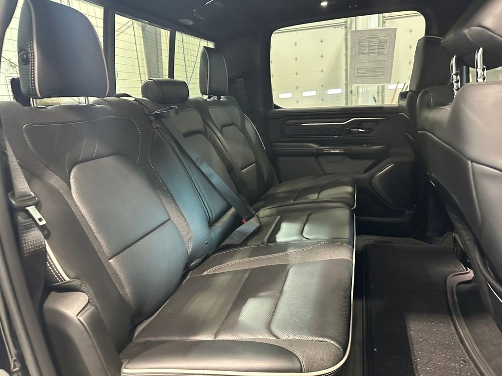 Used 2025 RAM 1500 Limited AWD/4WD image 33