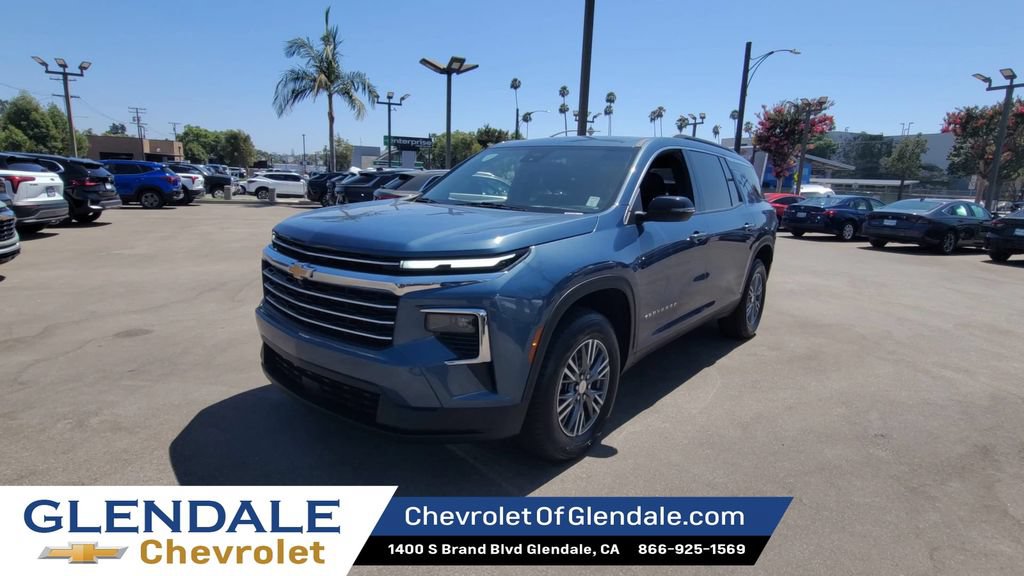 Certified 2025 Chevrolet Traverse LT FWD image 4