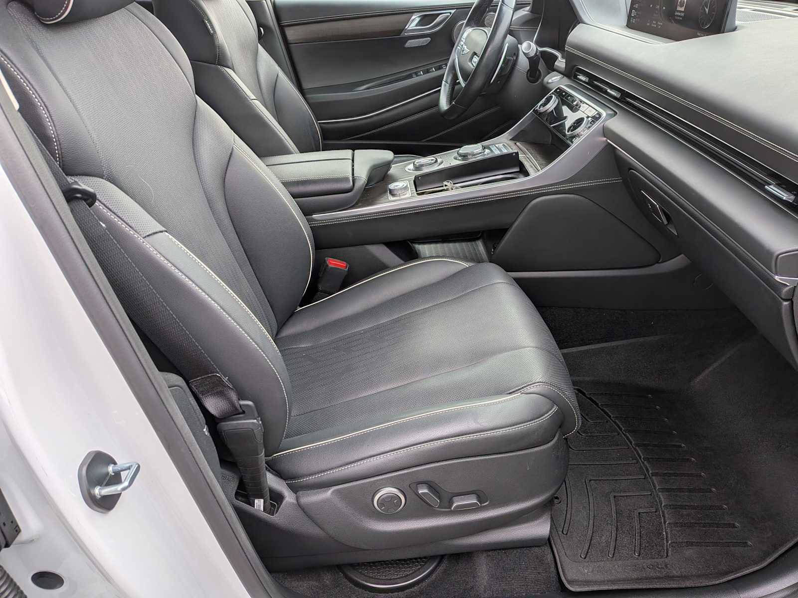 Used 2024 Genesis GV80 3.5T image 22