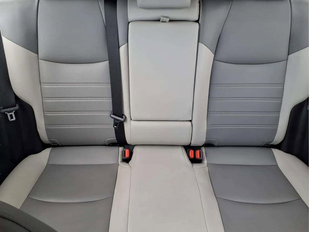 Used 2024 Toyota RAV4 XLE Premium FWD image 17