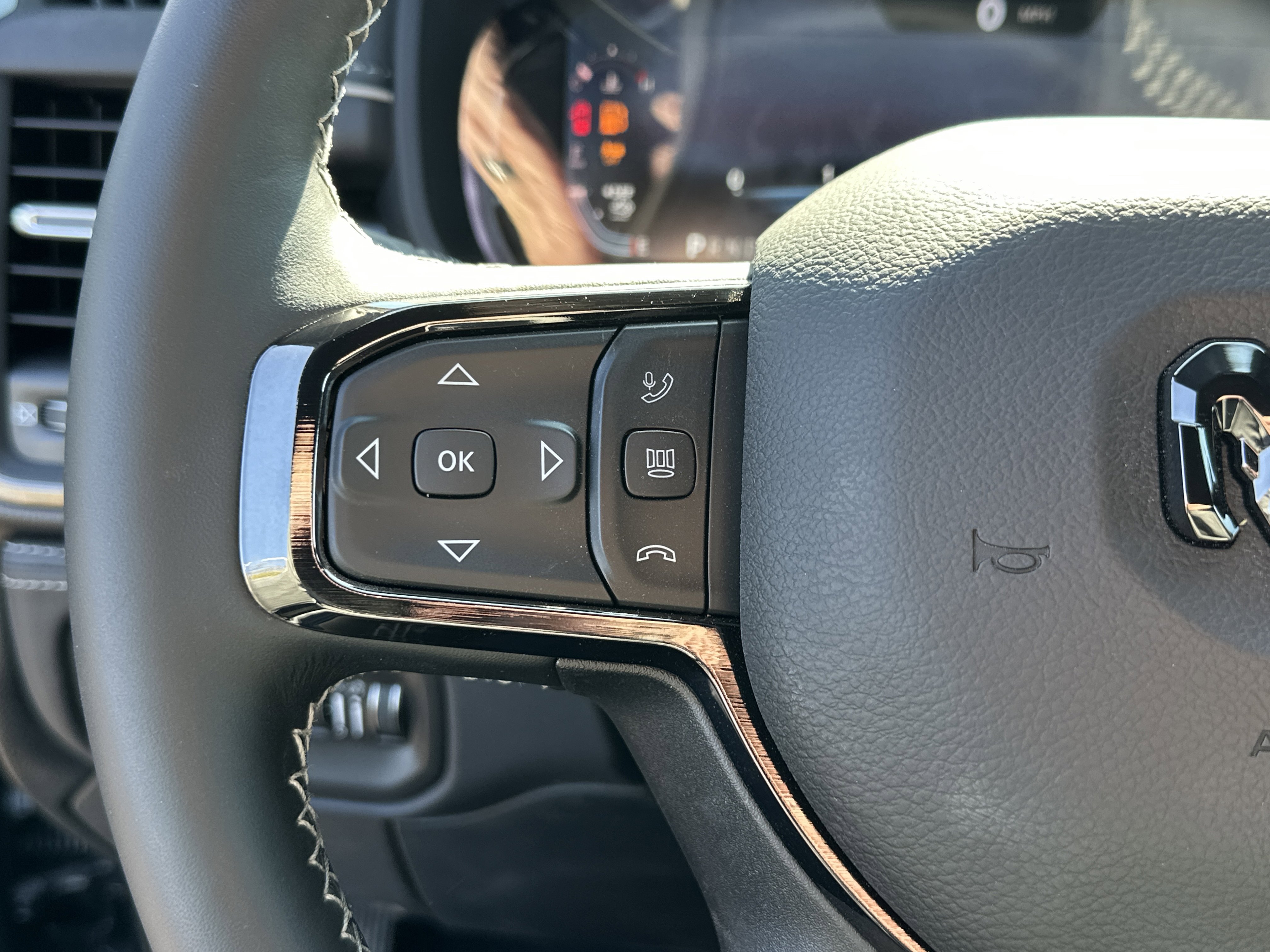 New 2026 RAM 2500 Limited AWD/4WD image 11