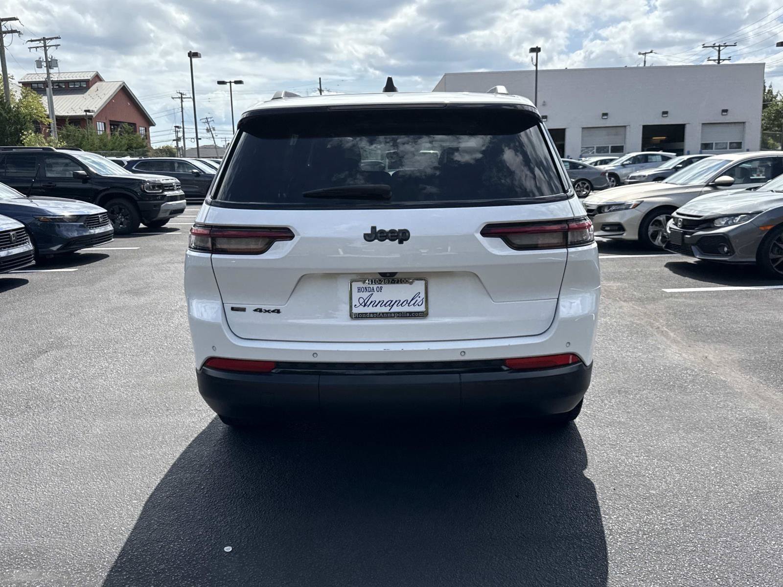 Used 2023 Jeep Grand Cherokee L Laredo AWD/4WD image 23