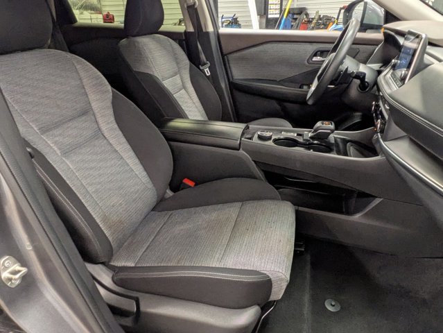 Used 2023 Nissan Rogue SV image 20