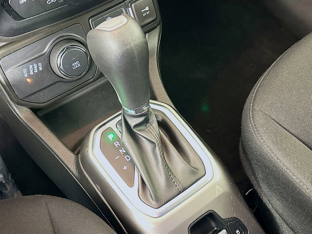 Used 2022 Jeep Renegade Latitude image 26