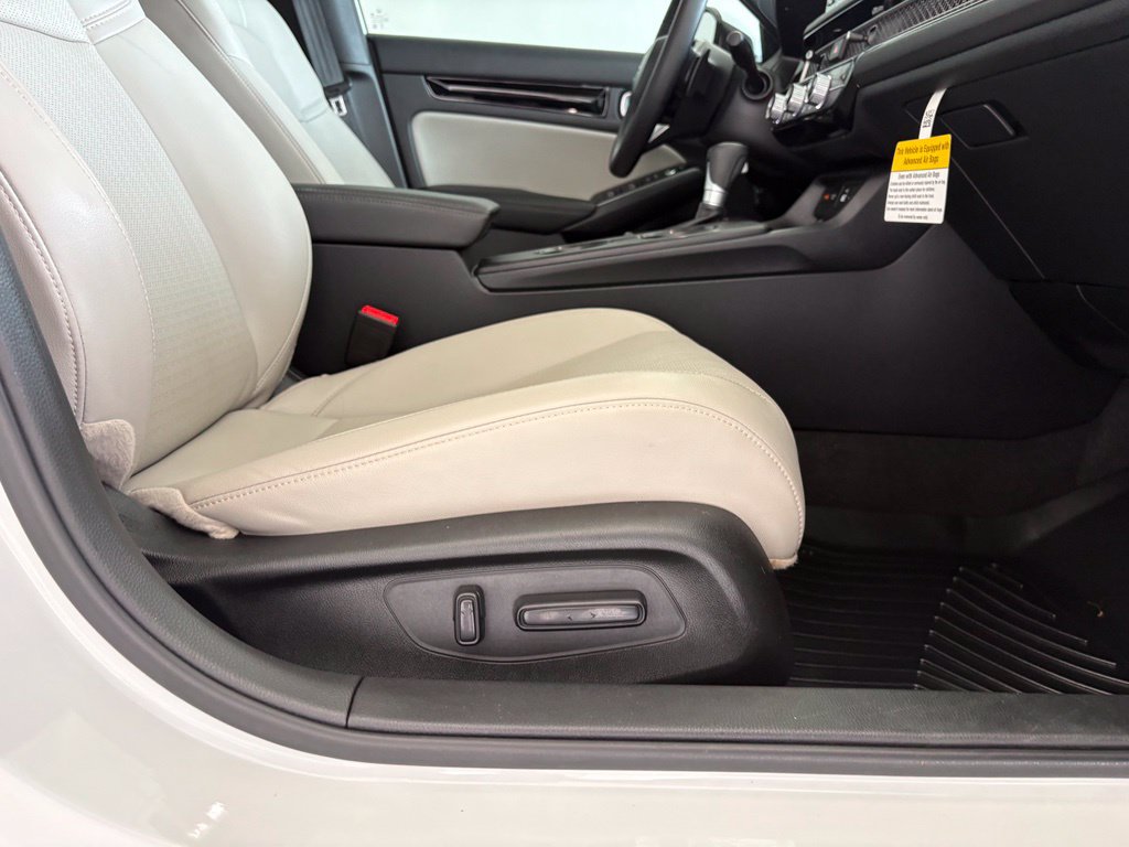 Used 2024 Honda Civic Sport Touring image 39