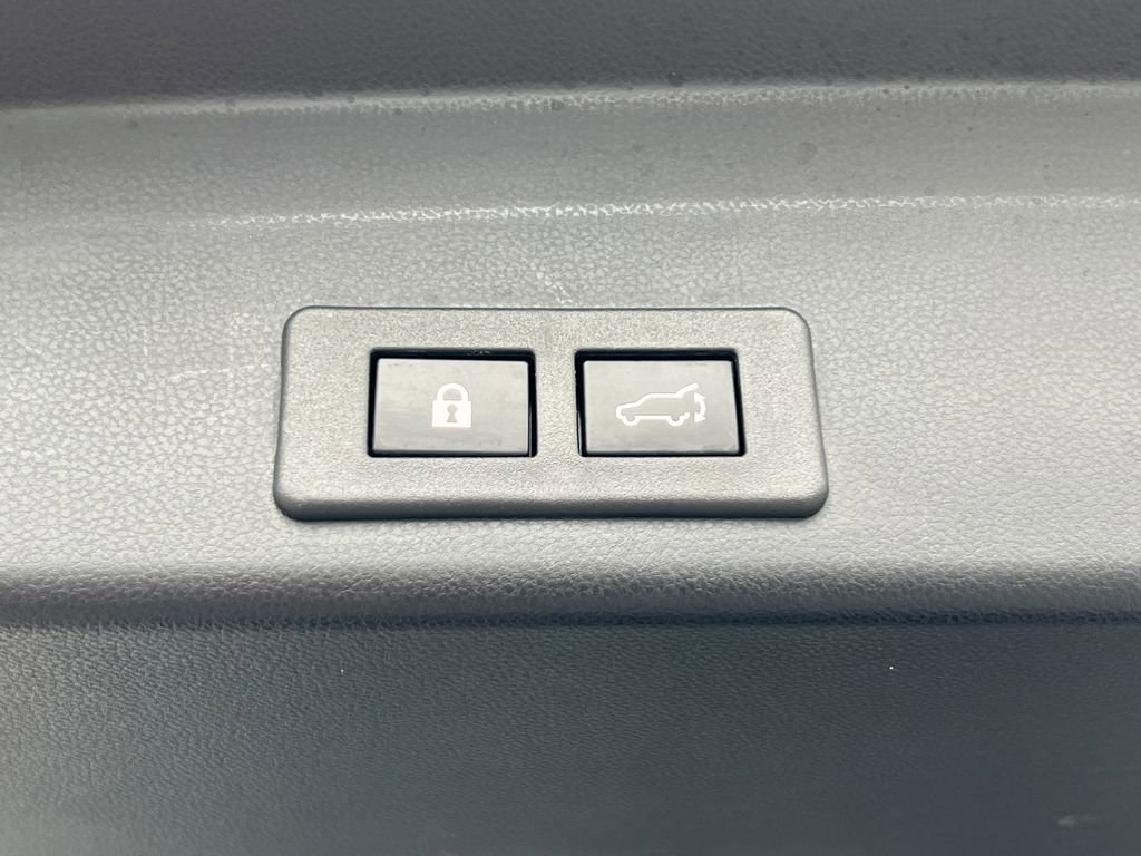 Certified 2024 Subaru Ascent Premium w/ Convenience Package image 17