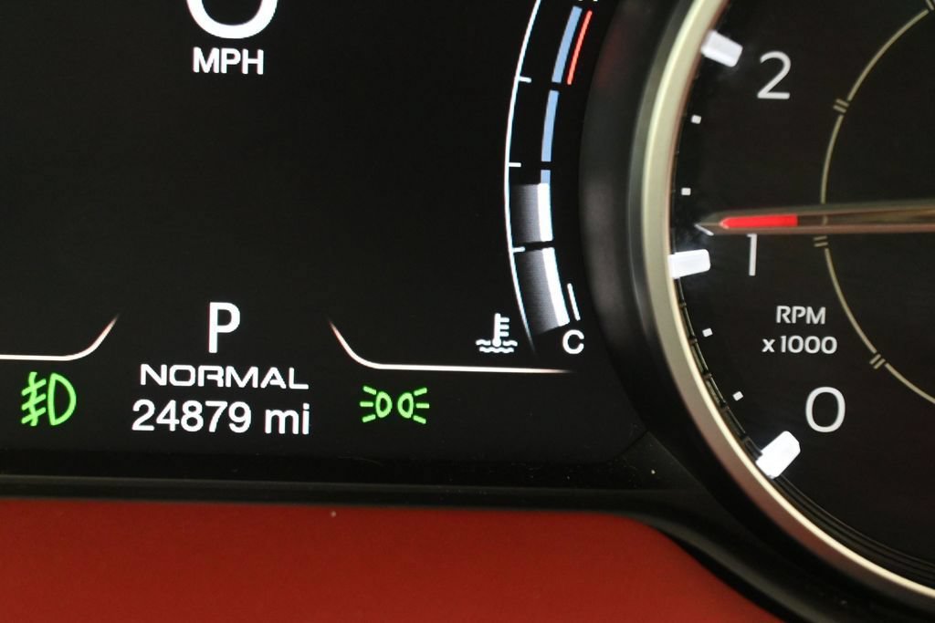 Used 2023 Maserati Levante GT AWD/4WD image 17