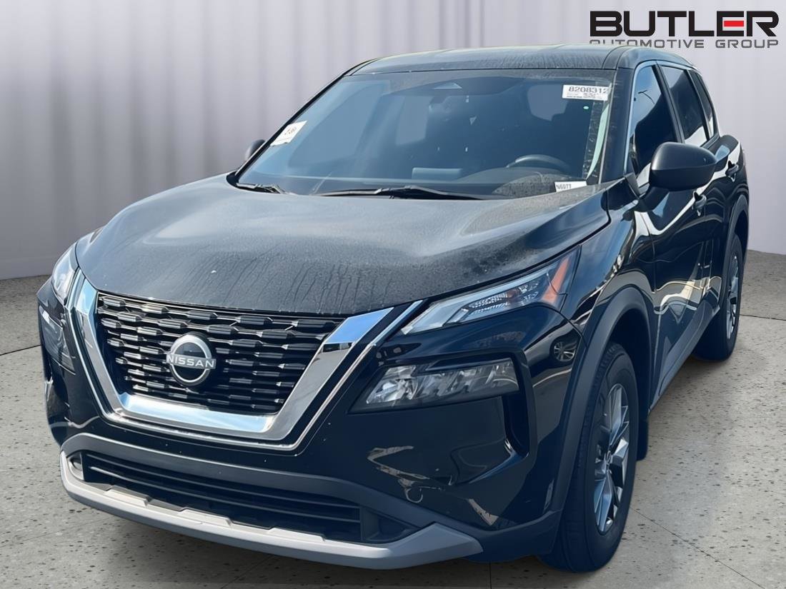 Used 2023 Nissan Rogue S image 3