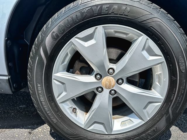 Used 2015 Subaru Forester 2.5i Premium AWD/4WD image 9