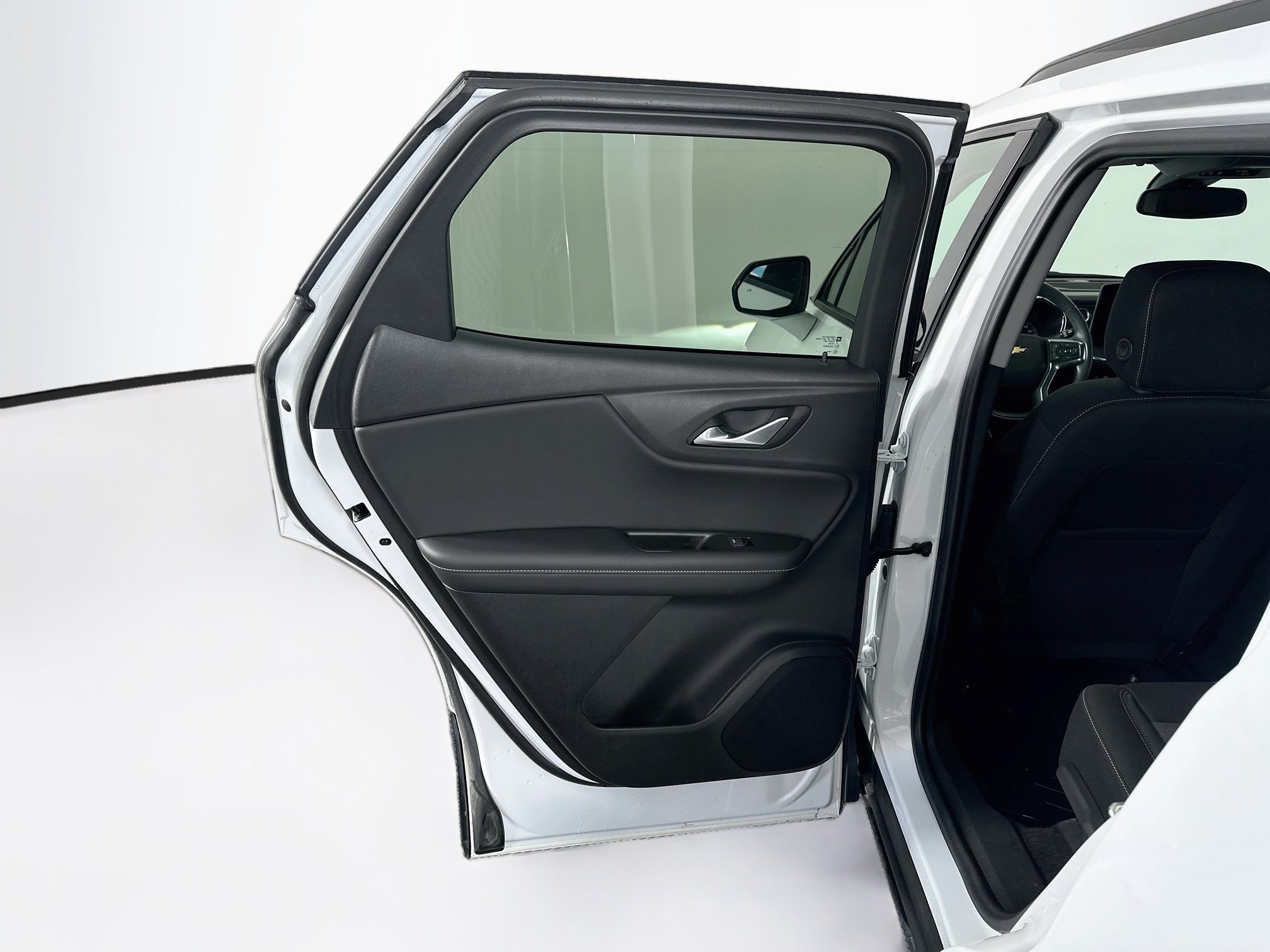Used 2024 Chevrolet Blazer LT w/ Convenience Package FWD image 27