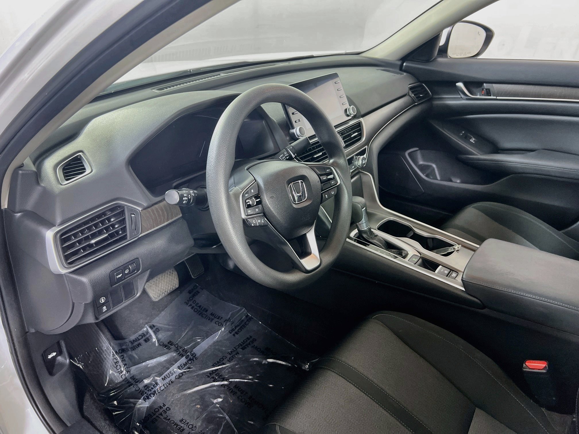 Used 2018 Honda Accord EX image 9