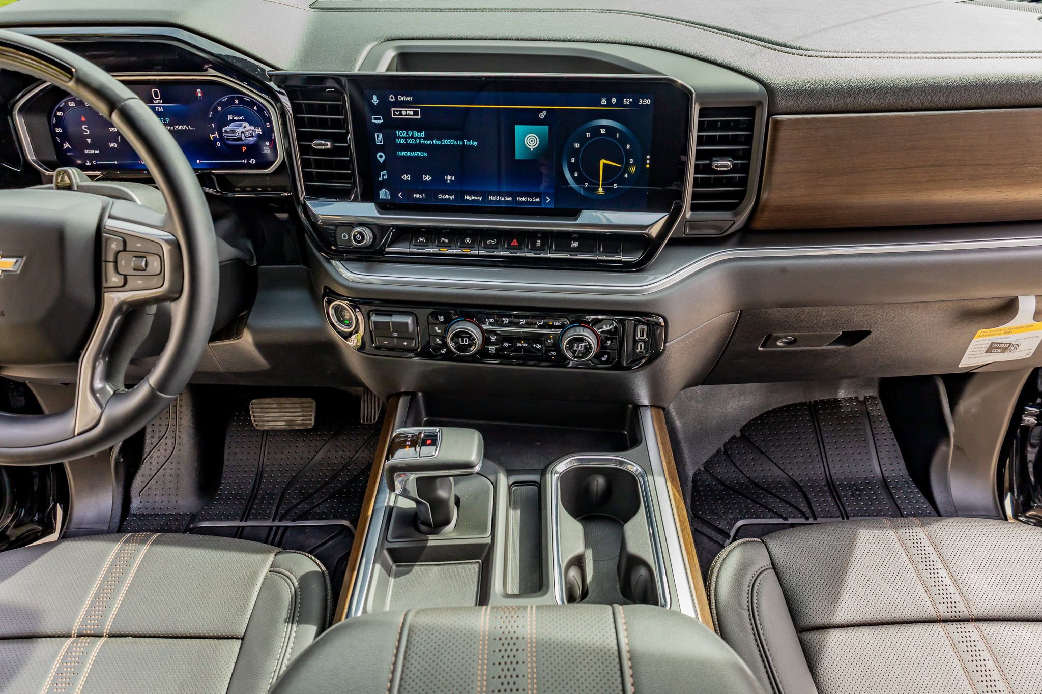 Used 2026 Chevrolet Silverado 1500 High Country image 24