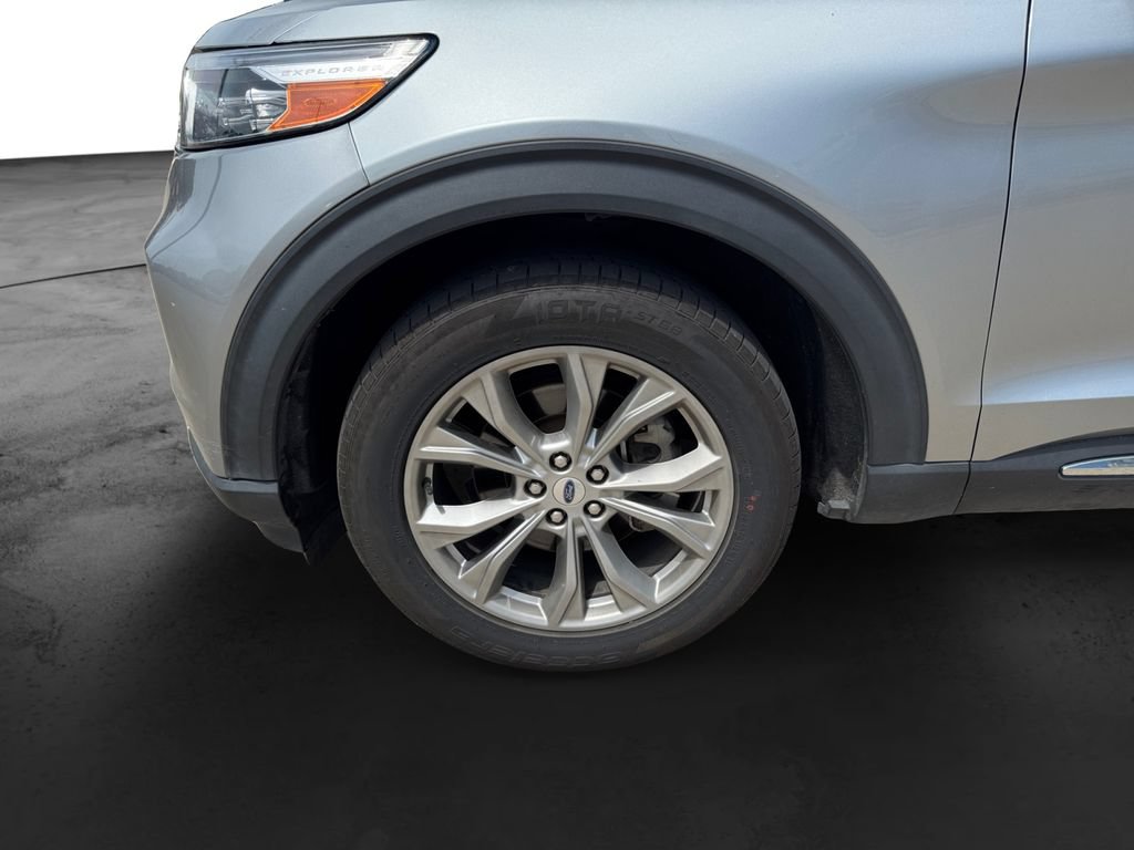 Used 2023 Ford Explorer Limited AWD/4WD image 9