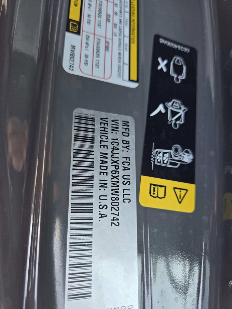 Used 2021 Jeep Wrangler Unlimited Sahara image 41