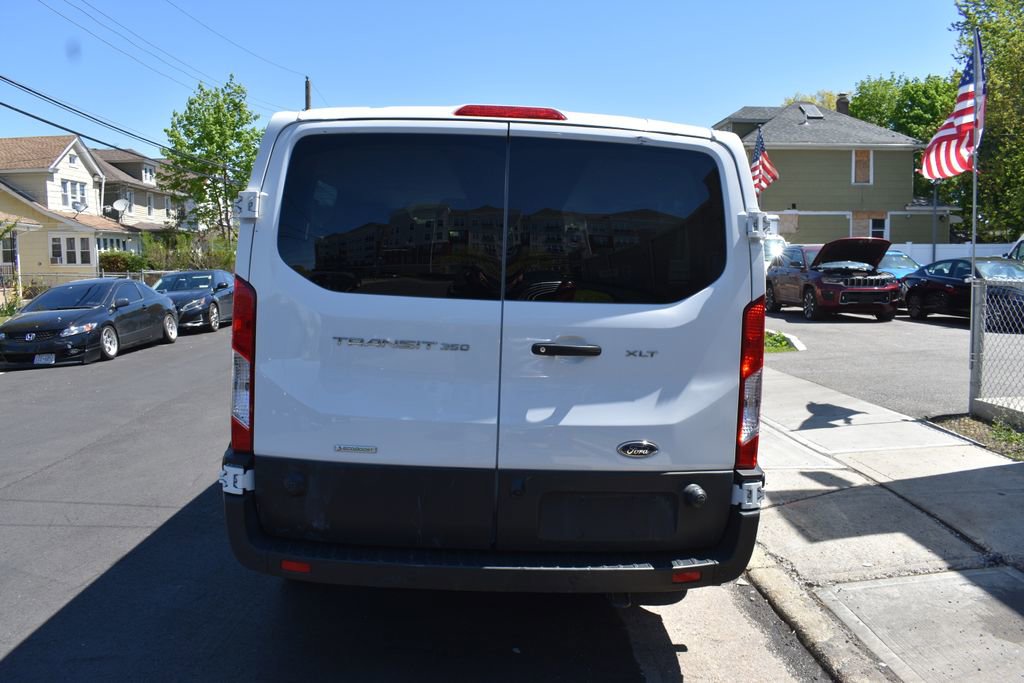Used 2024 Ford Transit 350 XLT RWD image 8