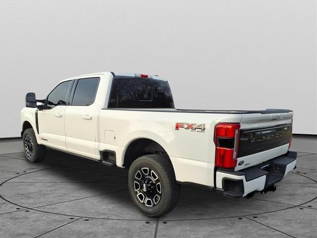 Used 2025 Ford F350 Platinum AWD/4WD image 6
