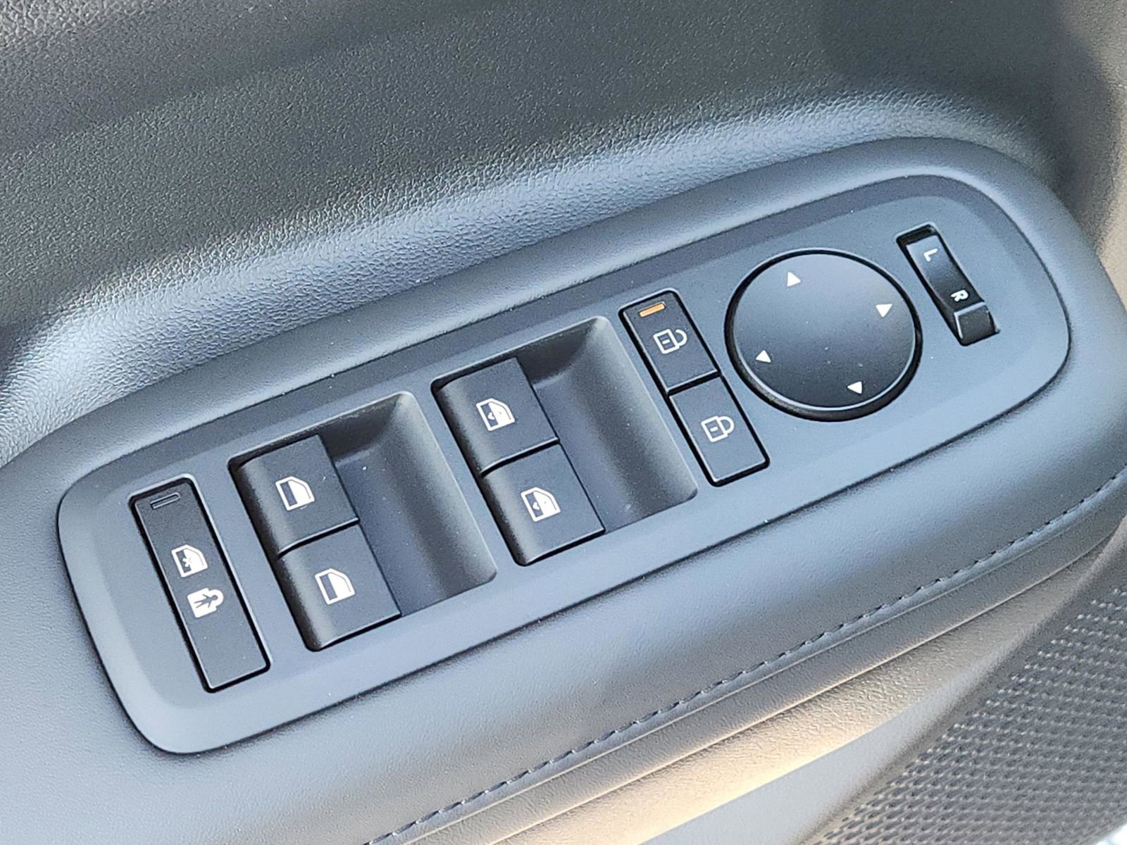 New 2026 Hyundai Santa Fe SEL image 16