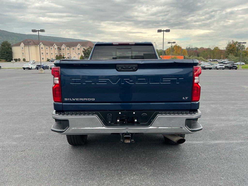 Used 2022 Chevrolet Silverado 2500 LT w/ Convenience Package AWD/4WD image 8