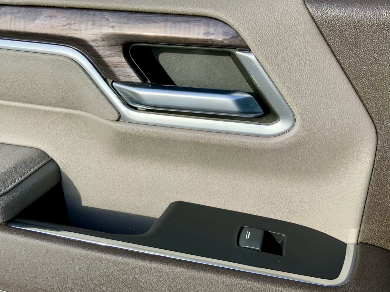 Used 2022 Chevrolet Silverado 1500 LTZ w/ LTZ Premium Package image 61