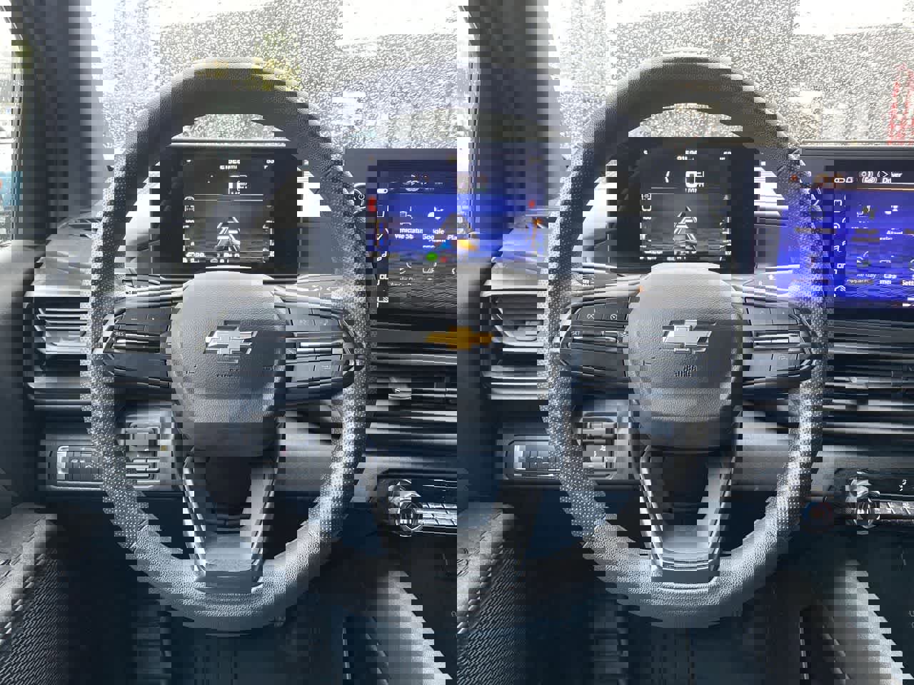 Used 2024 Chevrolet Silverado EV W/T AWD/4WD image 19