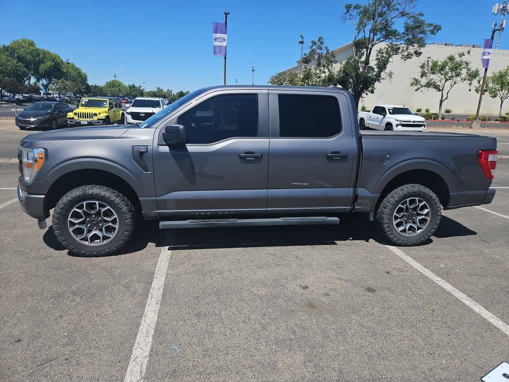 Used 2021 Ford F150 XL w/ STX Appearance Package RWD image 5