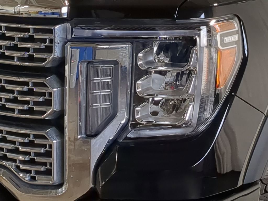 Used 2021 GMC Sierra 2500 Denali w/ Denali Ultimate Package AWD/4WD image 22