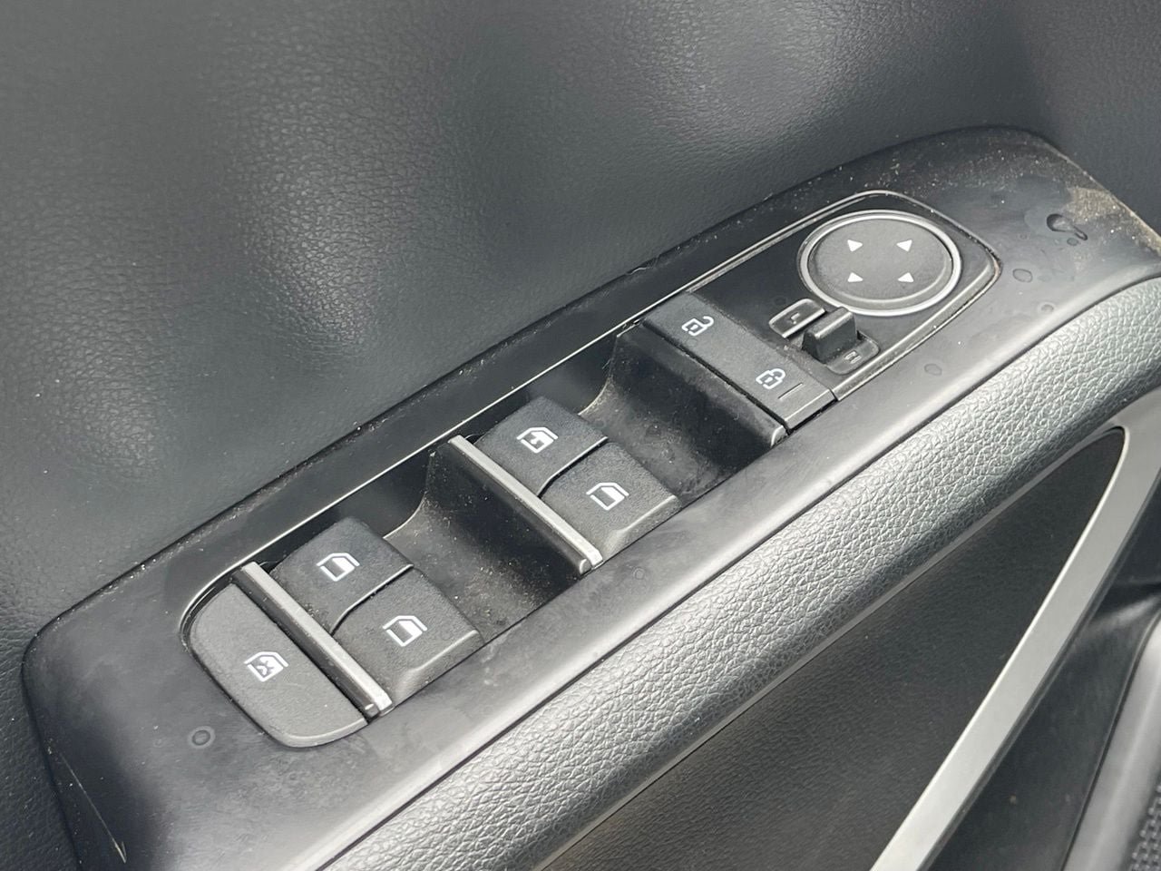 Used 2024 Kia Soul LX w/ Option Group 015 FWD image 10