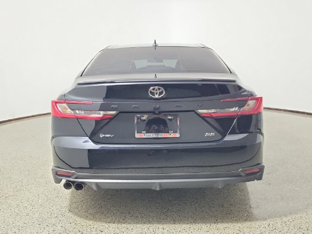 Used 2026 Toyota Camry SE FWD image 6