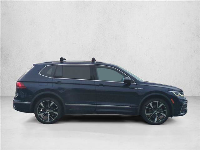Used 2022 Volkswagen Tiguan SEL R-Line AWD/4WD image 4