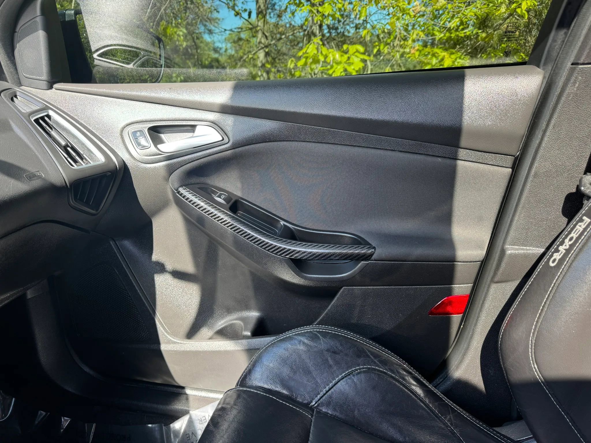 Used 2018 Ford Focus ST w/ Equipment Group 402A image 17